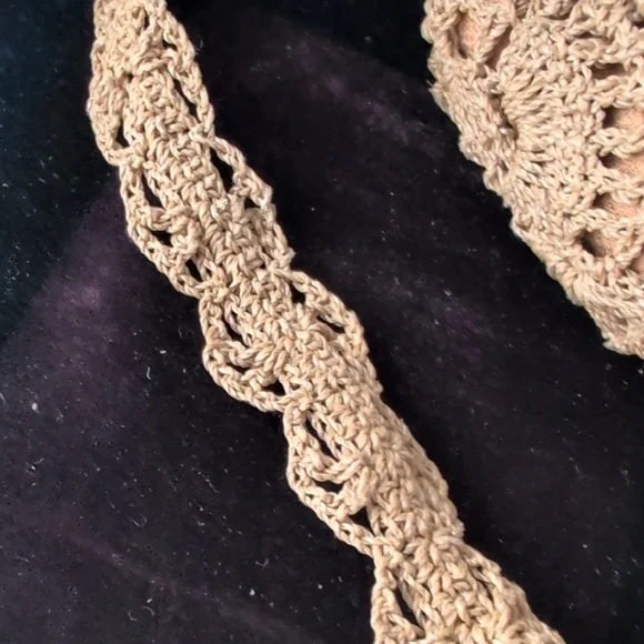 Handcrafted Vintage Crochet Tan Shoulder Strap Purse - Picture 6 of 6